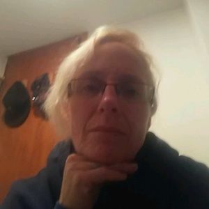 Meet your Posher, Stacy